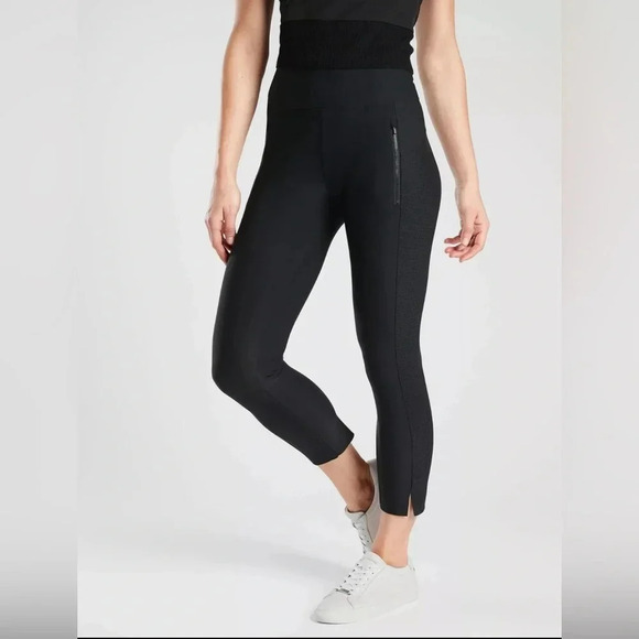 Athleta Stellar Crop Pants in black with front zipper pockets size XS - Picture 1 of 13